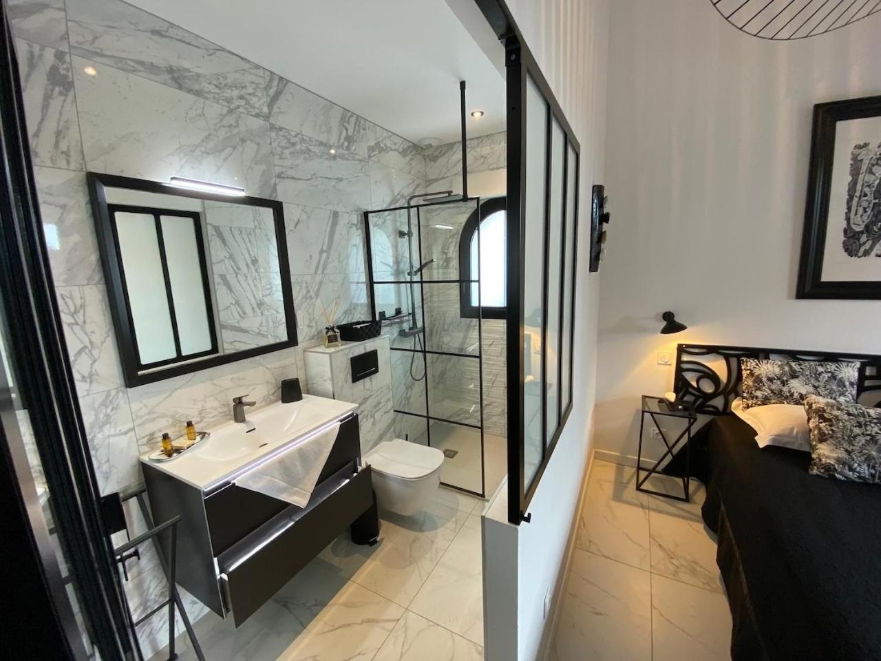Hotel Particulier - Les Lodges Du Bassin D'Arcachon- Petit-Dejeuner Sur Demande- Prestations Haut De Gamme Gujan-Mestras Exteriör bild