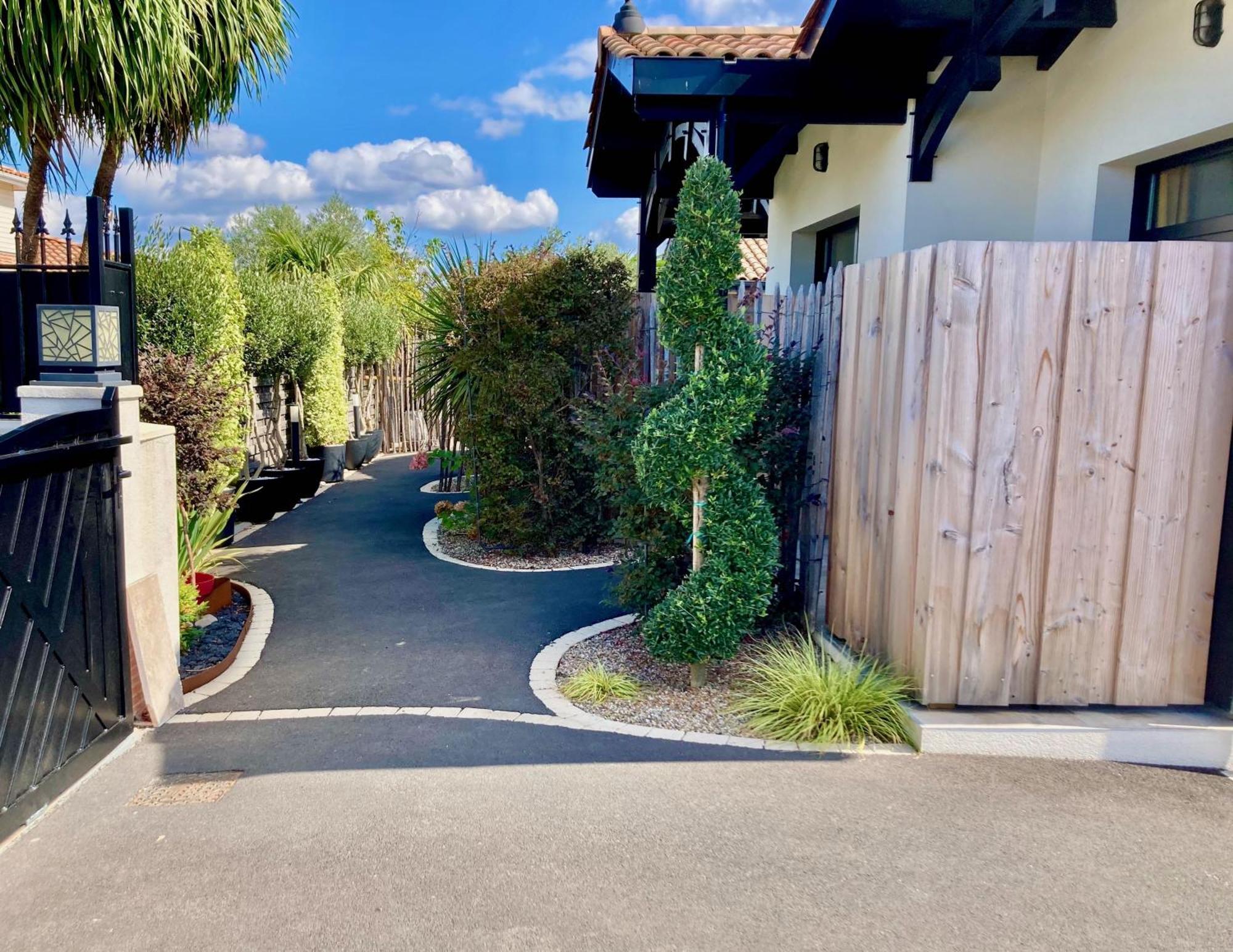 Hotel Particulier - Les Lodges Du Bassin D'Arcachon- Petit-Dejeuner Sur Demande- Prestations Haut De Gamme Gujan-Mestras Exteriör bild
